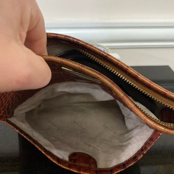 Brahmin Jody Melbourne Croc Embossed Crossbody bag - Picture 13 of 13